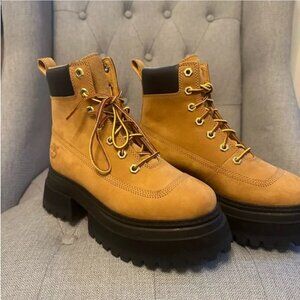 Timberland sky boots with platform